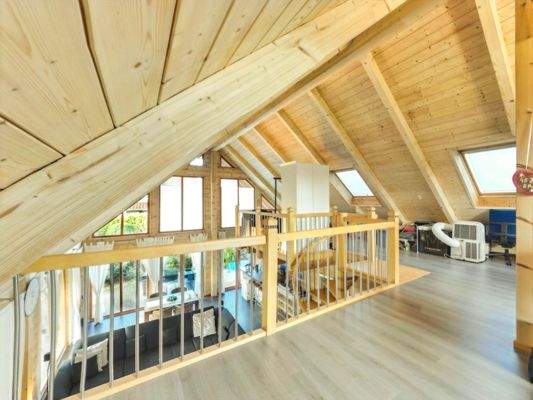 Dachgeschoss / Galerie