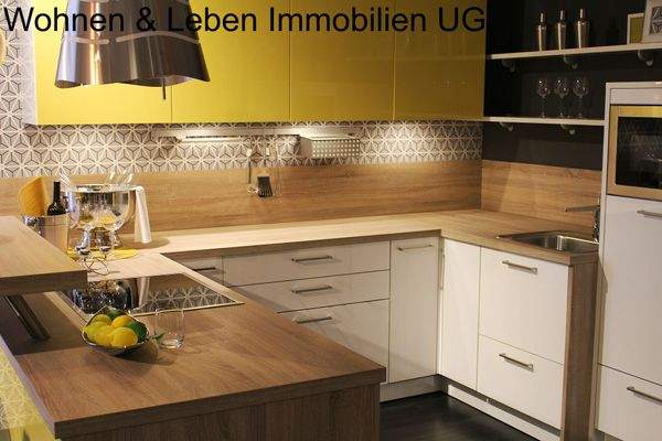 Kueche modern klein - beschriftet.jpg