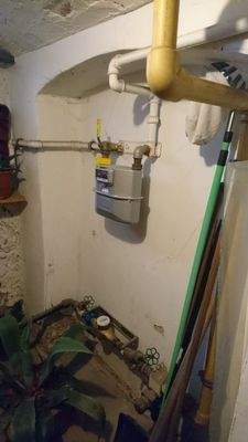 Hausanschlüsse Gas und Wasser