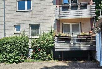 Erdgeschoss mit Balkon