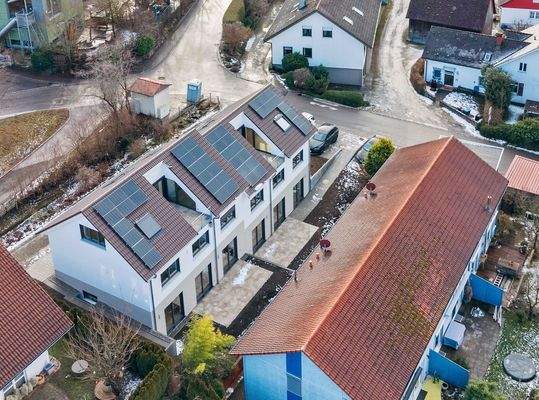 Doppelhaushälfte aus der Luft