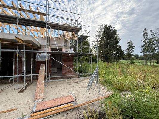 PHOTO-2025-08-05-07-38-05 7.jpg