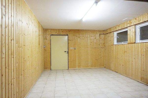 Keller 2 mit Garagenzugang