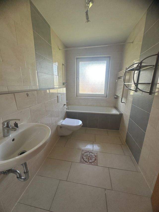 Schöne 3 Zimmer im 1.OG - Rosdorf / Obernjesa - Photo 5