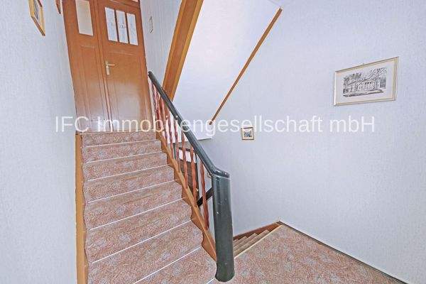 Treppe vom EG zum OG