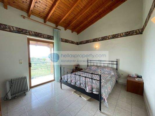 f9147571edde45d3a04a0970dc7f4e8a-original