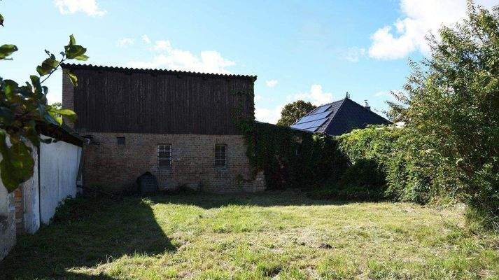 Wiese hinter der Scheune