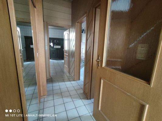 Haus Bäckerei - EG - Flur