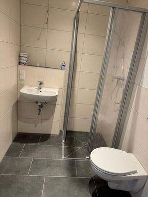 Bad mit ebenerdiger Dusche