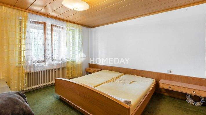 1. OG Schlafzimmer 4 1