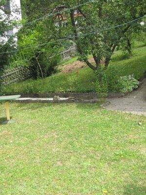 Der Garten unterhalb des Hause.png