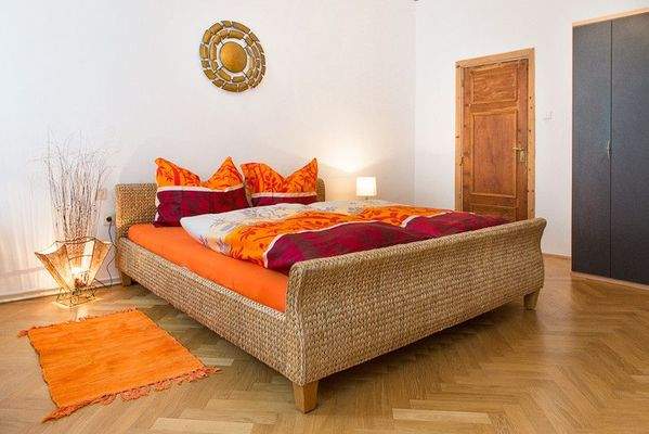 Geräumiges Schlafzimmer