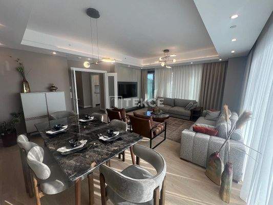 Apartments in a Secure Complex with Sea View in Ataşehir