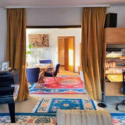 Blick vom Wohnzimmer ins Esszimmer