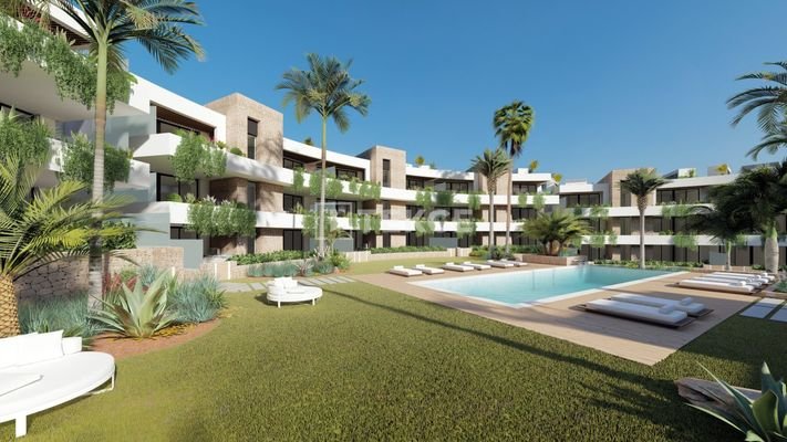 Stylish Apartments with Communal Pool in La Manga Golf Resort