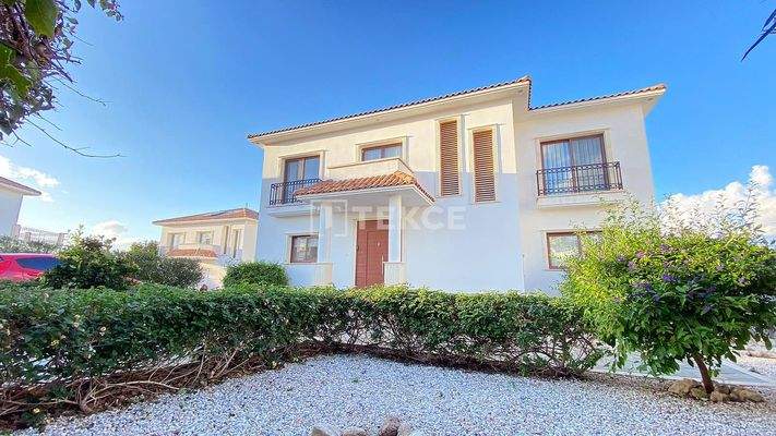 Detached Seafront Villas in North Cyprus Girne