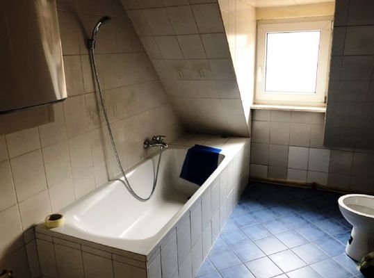 Badezimmer im DG