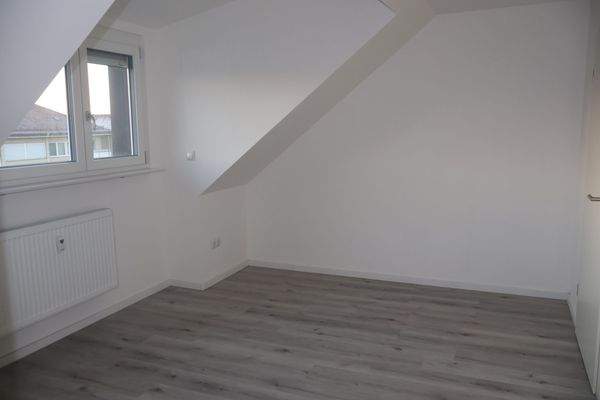 Zimmer 2 Pic1 BRS196DGLI