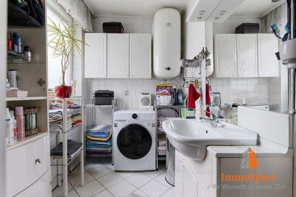 Blick ins Badezimmer im Erdgeschoss