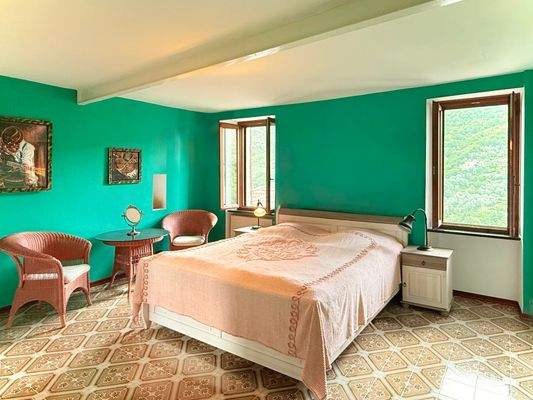 AL990_10 TERRA ITALIA IMMOBILIEN_REAL ESTATE_TESTI