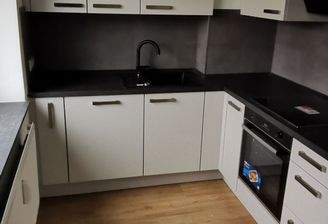 Bild 8, Küche mit Küchenzeile.jpg