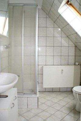 DG DU Bad mit Fenster