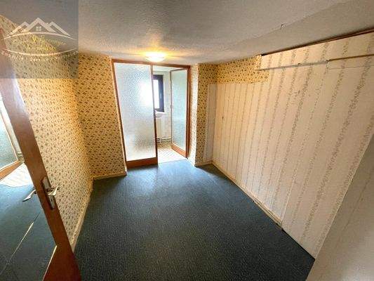 Ankleidezimmer mit Gäste-WC