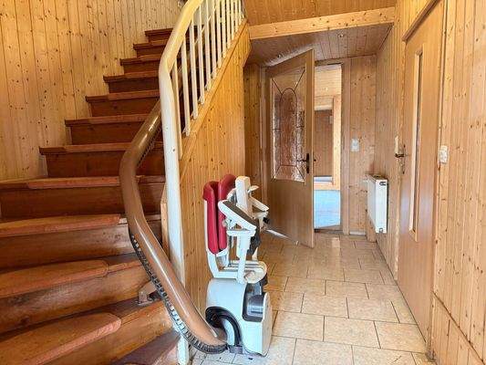 Flur mit Treppenlift