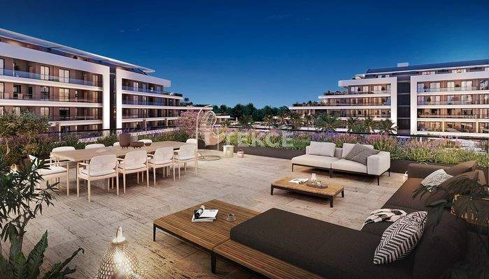 Flats in a Complex with Rich Amenities in Antalya Kundu