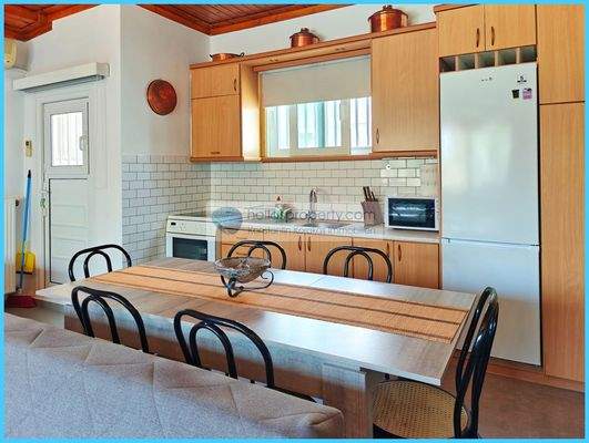 4110347dfdf84d6f9259c850a17ac686-original