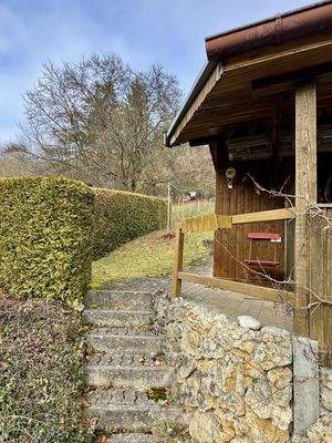 Sitzbereich am Gartenhaus