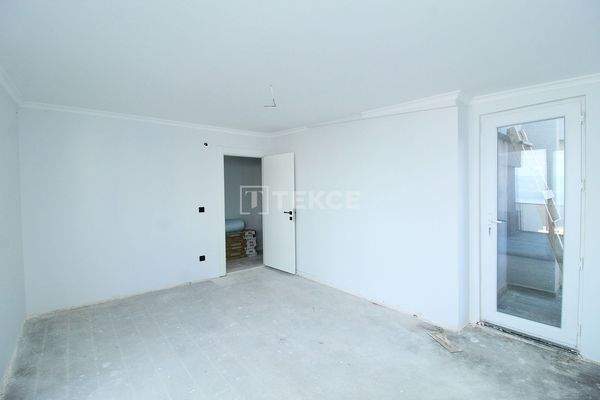 3-Bedroom Duplex Apartment in a Complex in Mudanya Bursa