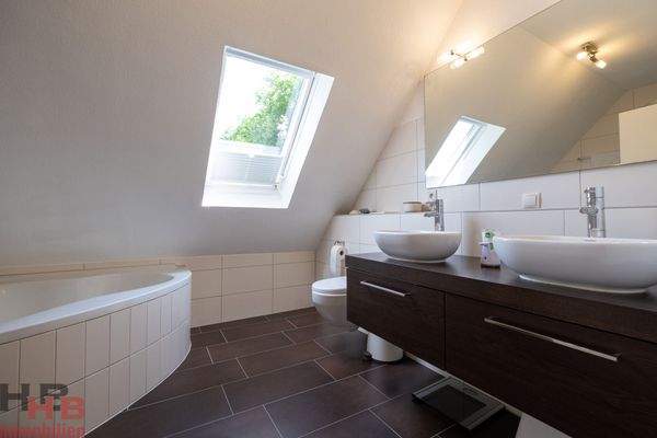 OG Tageslicht Vollbad