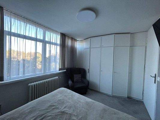 Grosszügig geschnitten.jpeg