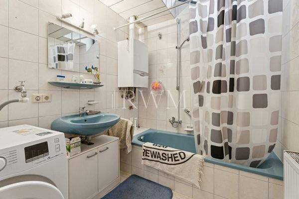 Badezimmer Wohnung DG