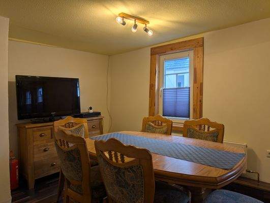 Wohnzimmer 1. OG - Werz Immobilien