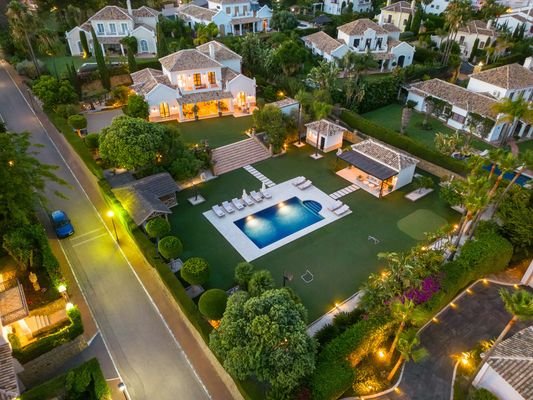 Photo: Villa in Estepona