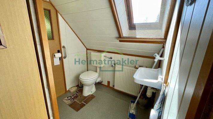 Sanitärbereich im DG