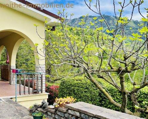 Überdachte Terrasse