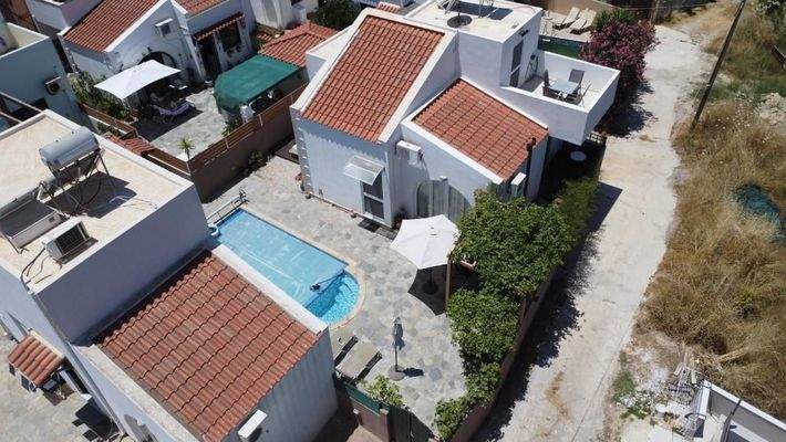 Kreta, Kolymvari: Charmantes Haus mit privatem Pool zu verkaufen