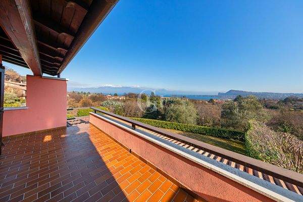 Terrasse mit Seeblick