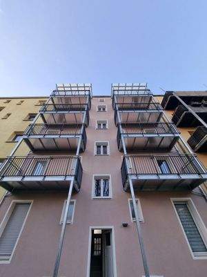 Hofansicht mit neuer Balkonanlage