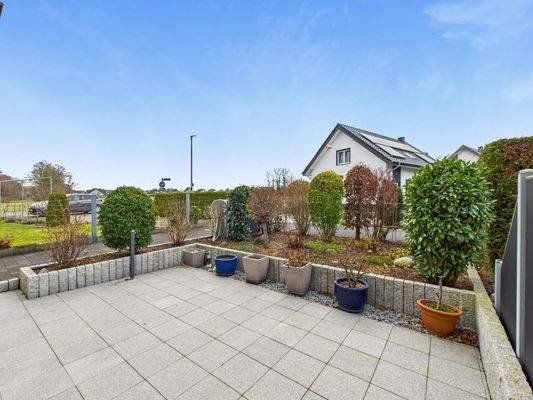 mit Zugang zur Terrasse