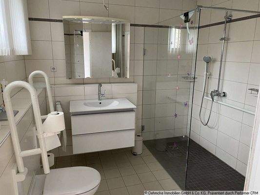 Duschbad im OG