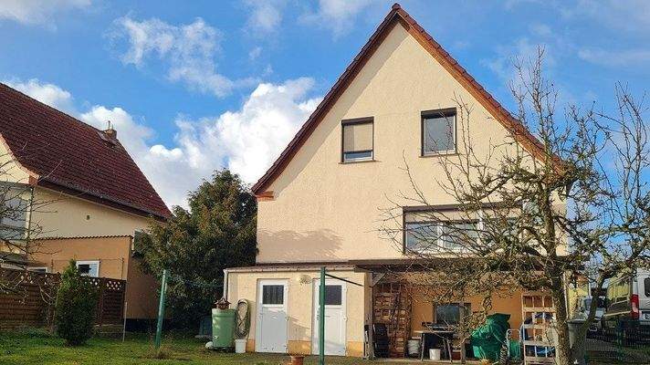 Hausansicht vom Garten