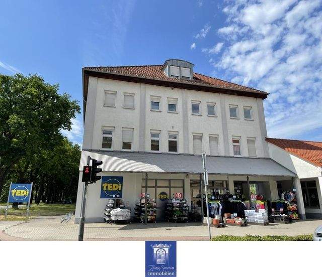 Dachtraum - Großzügiges Wohnzimmer mit Durchreiche zur Küche! - Foto 5