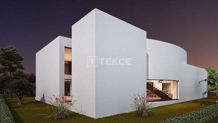 Detached Villa with Pool Near the Sea in İzmir Çeşme