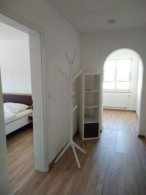 Wohnung 4: mit schönem Flur 