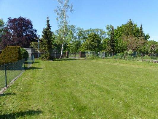 Ansicht Garten + Zufahrt B.1