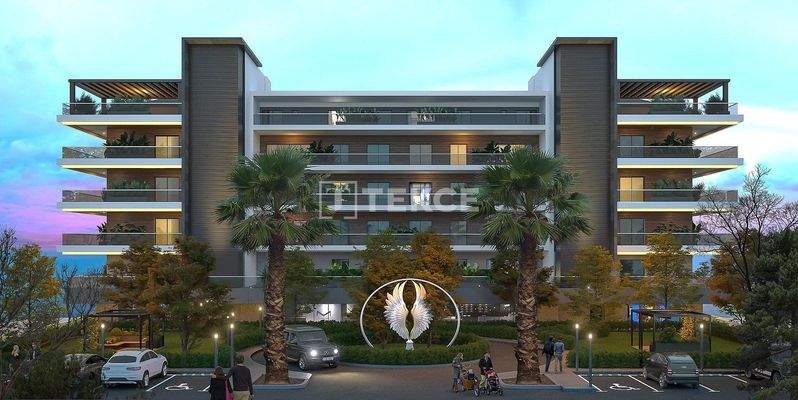 Sea View Real Estate with Pool in Kuşadası